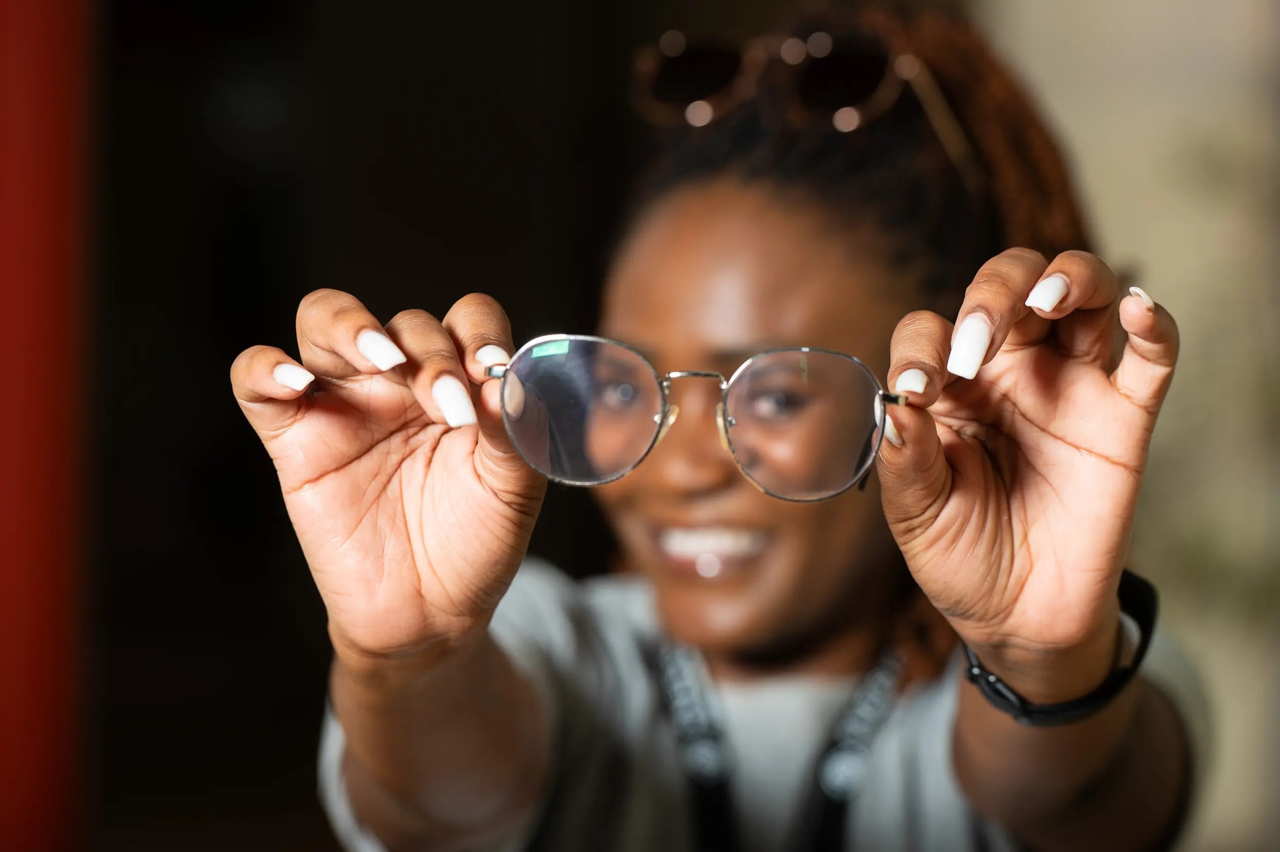 https://media-onesight.essilorluxottica.com/cmsuat/caas/v1/media/170634/data/ab90e277bad0f442891d4c452fe149f0/image7.jpg
