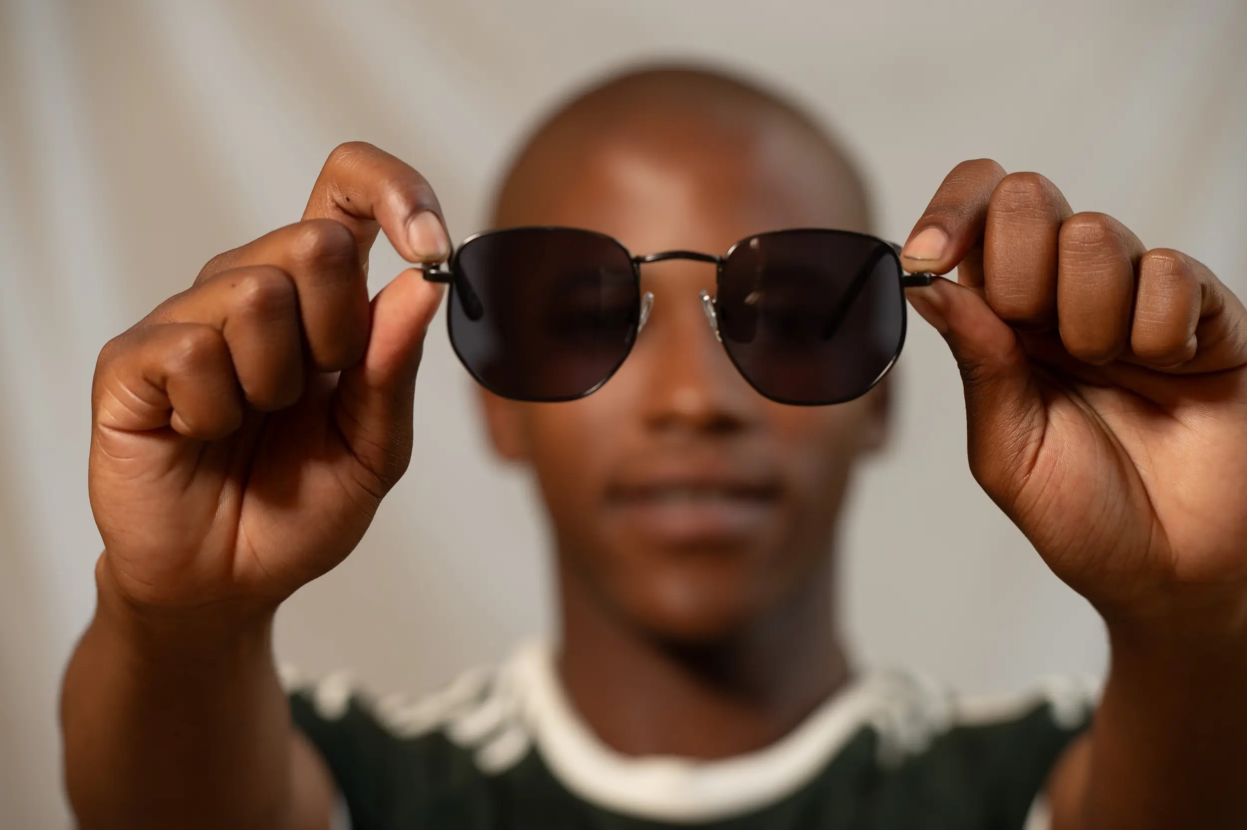 https://media-onesight.essilorluxottica.com/cmsuat/caas/v1/media/170638/data/619b5bf5f6cb8cb3281e452fe2fec721/image5.jpg