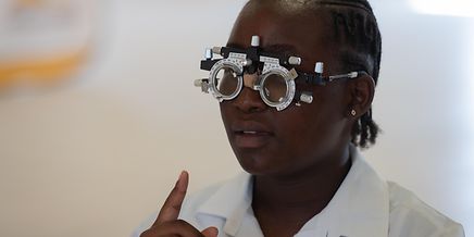https://media-onesight.essilorluxottica.com/cmsuat/caas/v1/media/202706/data/40e7f5fcada6ca3a6fdd237152033d3d/News436x303/436/banner1.jpg